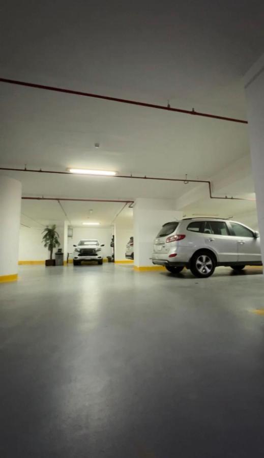 Violet Al Shisha Hotel Mecca Exterior photo The parking lot of the building
